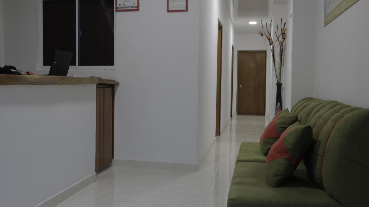 Puerto Caribe Hostal Гуачака Экстерьер фото