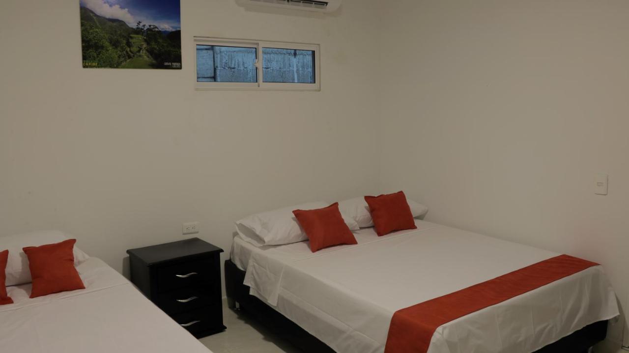 Puerto Caribe Hostal Гуачака Экстерьер фото