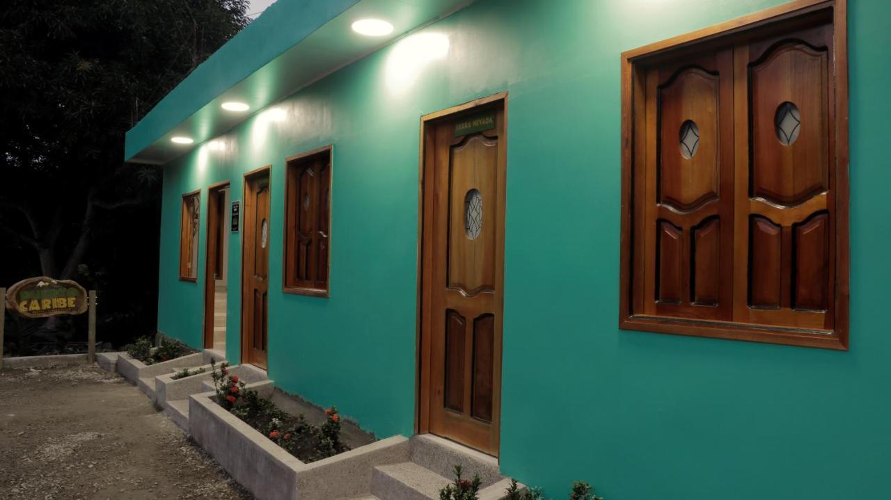 Puerto Caribe Hostal Гуачака Экстерьер фото