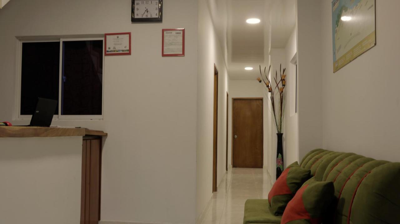 Puerto Caribe Hostal Гуачака Экстерьер фото
