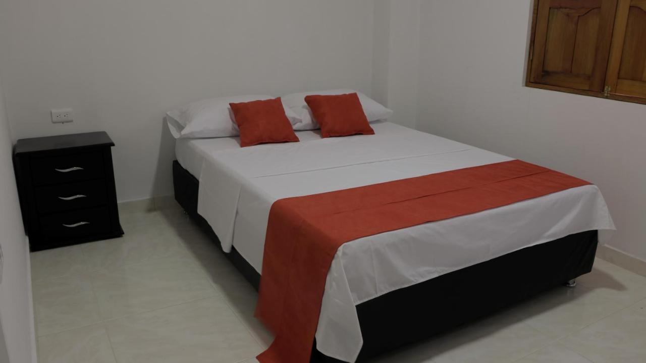 Puerto Caribe Hostal Гуачака Экстерьер фото