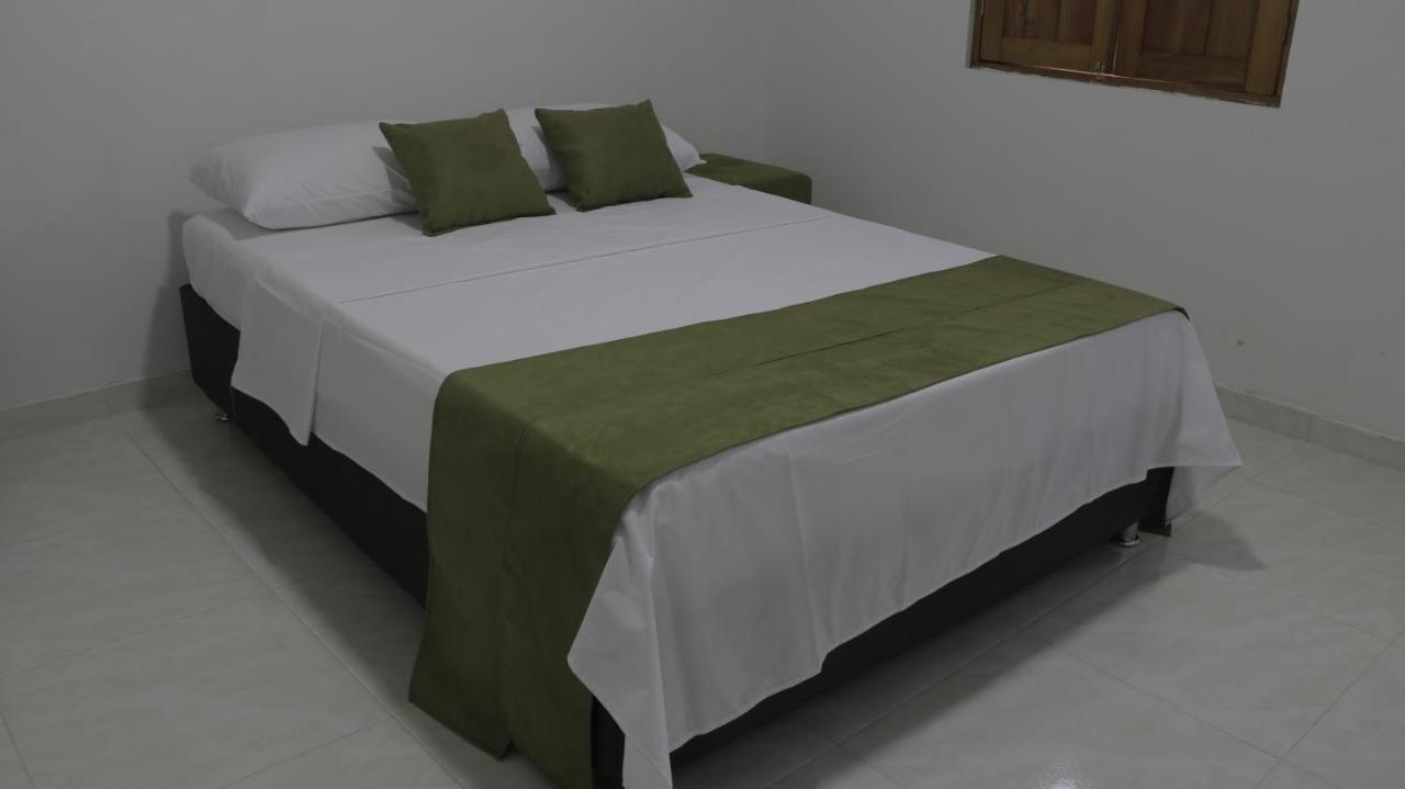 Puerto Caribe Hostal Гуачака Экстерьер фото