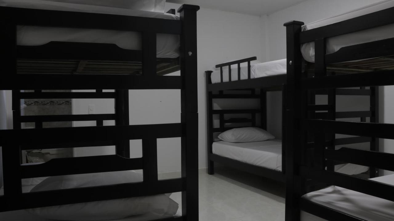 Puerto Caribe Hostal Гуачака Экстерьер фото