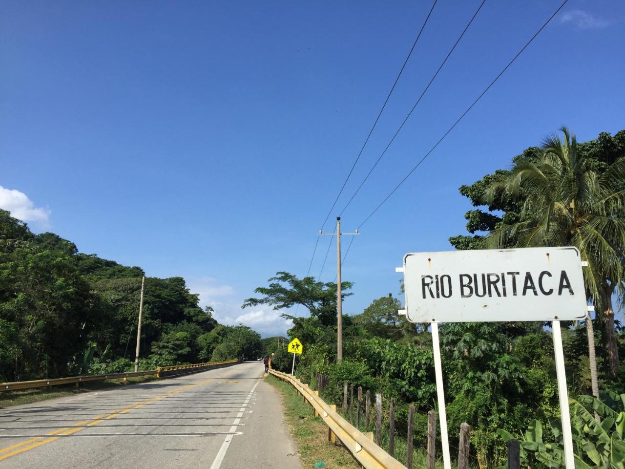 Puerto Caribe Hostal Гуачака Экстерьер фото
